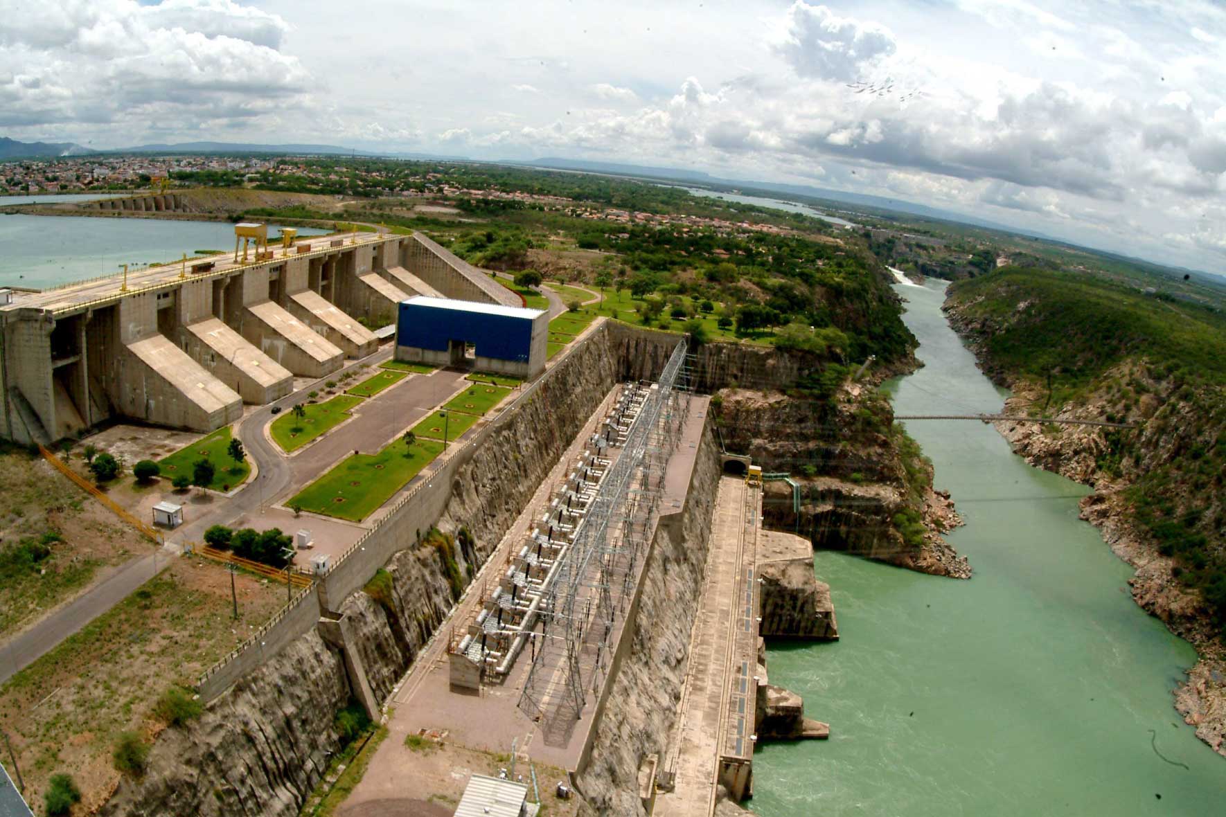 About the Paulo Afonso Hydroelectric Complex