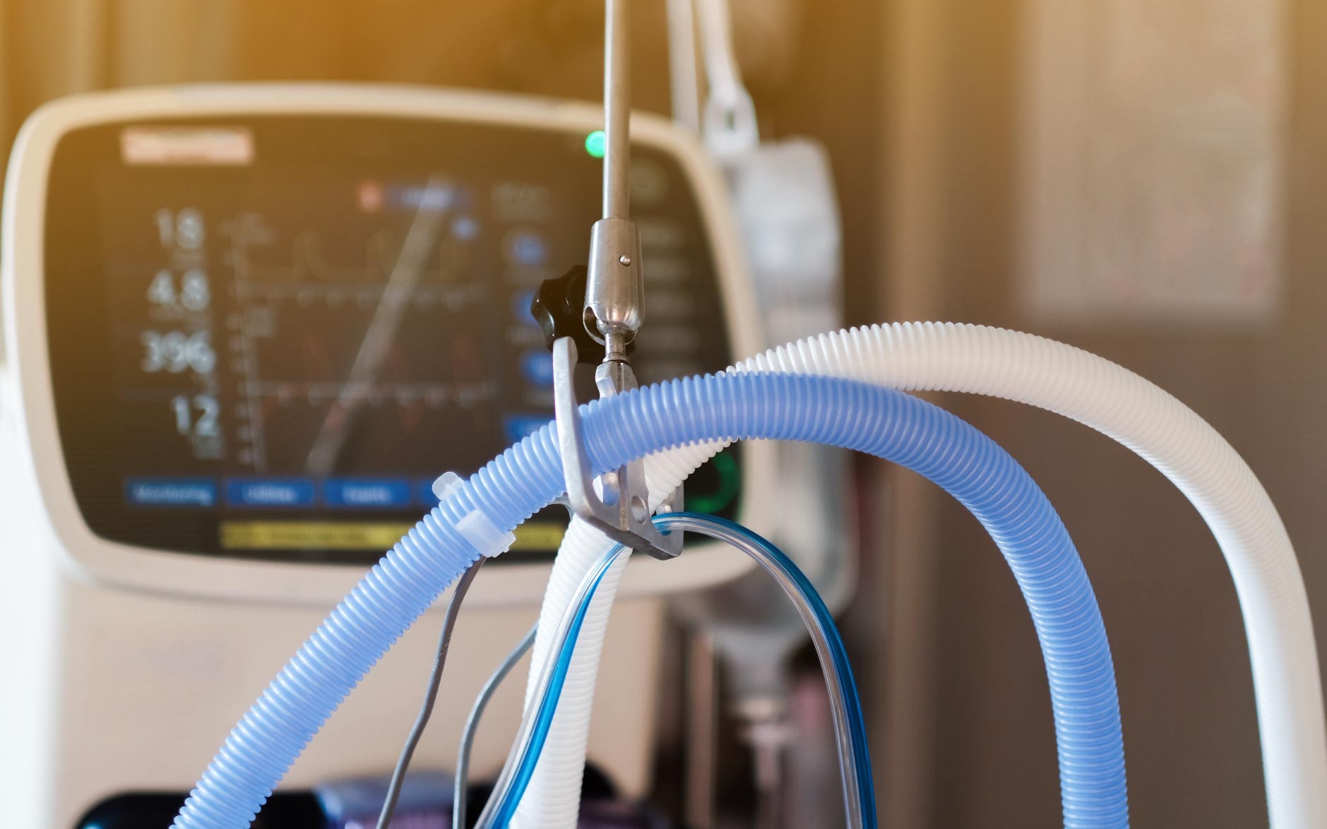 Compact, high-performance equipment